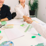 Alcance metas de sustentabilidade com uma Parceria ESG Florestal. Reflorestamento com Mogno Africano para carbono neutro, reputação e investidores conscientes.